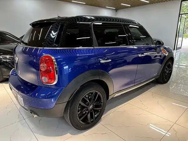 MINI Countryman 2015