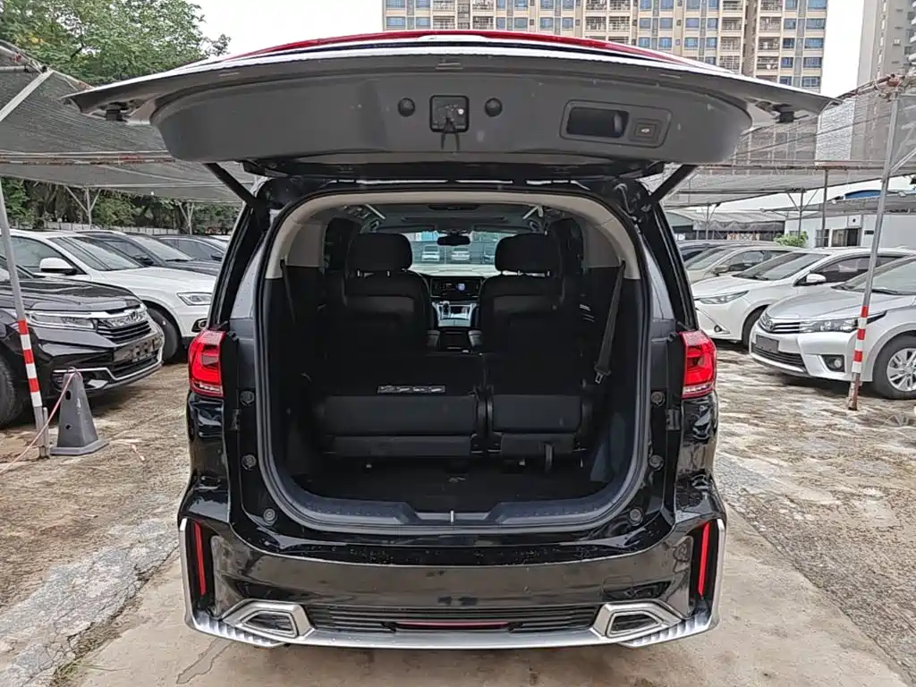 GAC Motor Trumpchi M8 2022 — фото 19