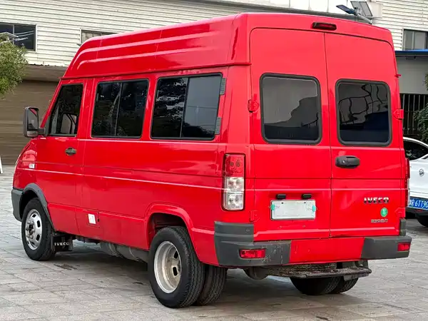 Iveco Proud 2023