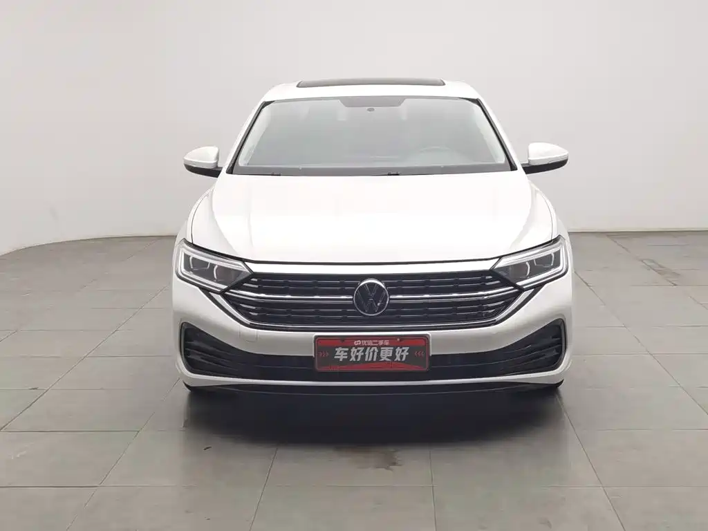 Volkswagen Sagitar 2023