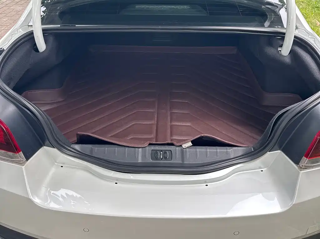 Peugeot 508 2016 — фото 15