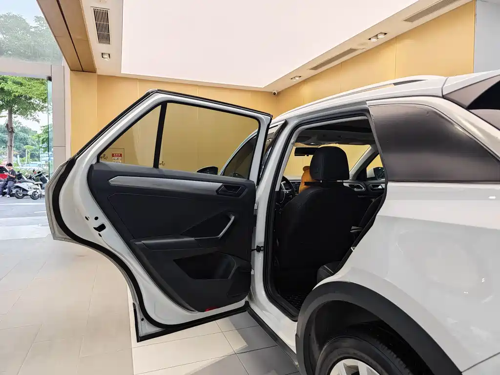 Volkswagen T-Roc 2019 — фото 21