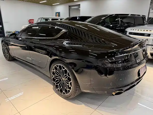 Aston Martin Rapide 2014