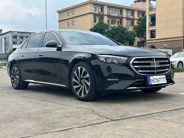 Mercedes-Benz E-Class 2024