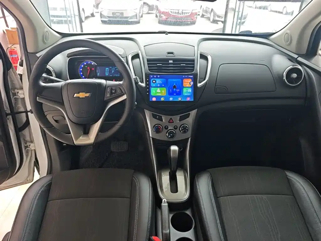 Chevrolet Trax 2015 — фото 10