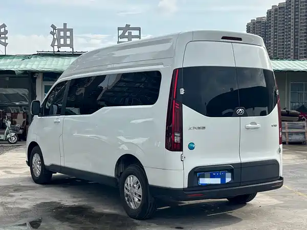 Maxus V70 2025