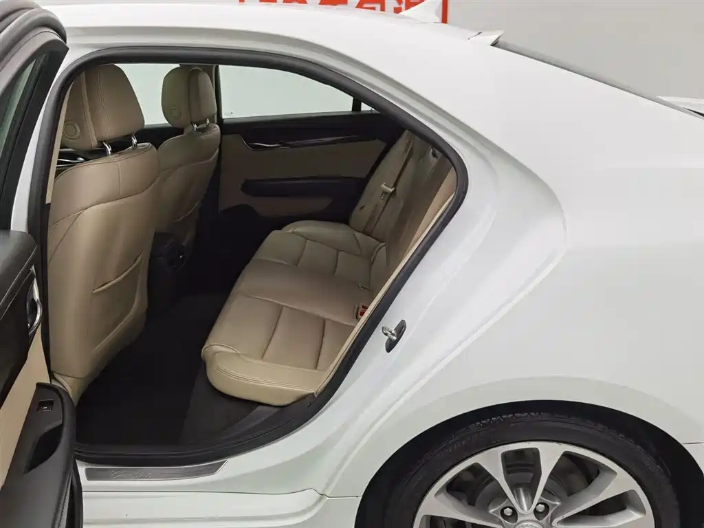 Cadillac ATS-L 2015 — фото 15