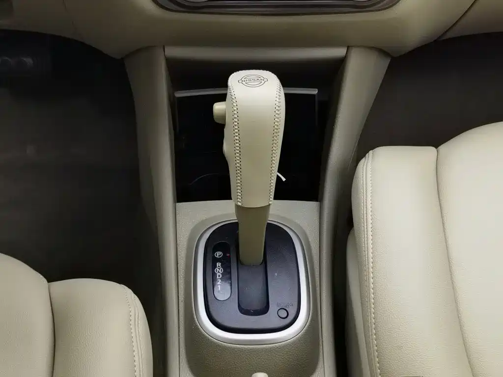 Nissan Sylphy 2014 — фото 13