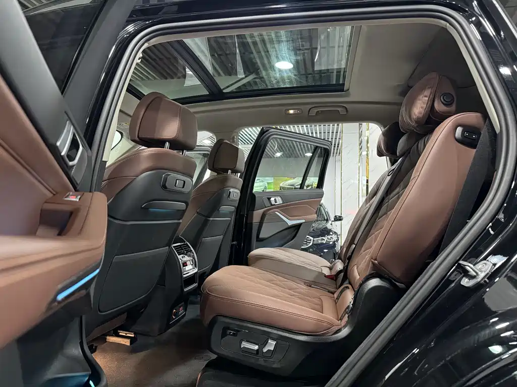 BMW X7 2024
