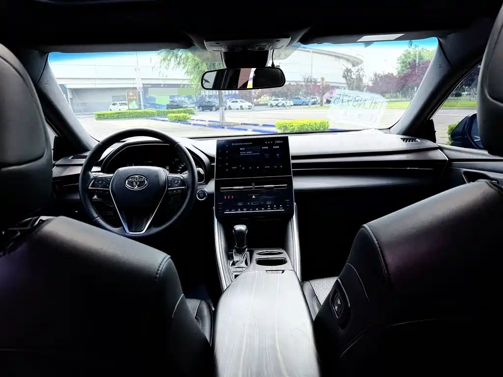 Toyota Avalon 2023 — фото 11