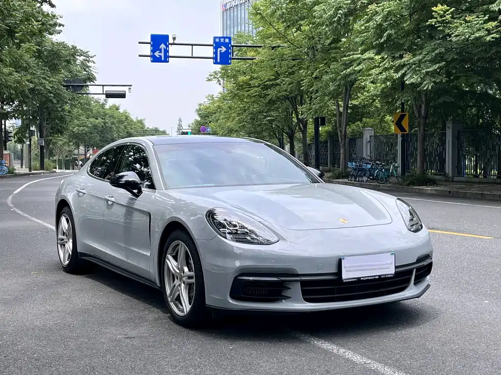 Porsche Panamera 2020 — фото 3