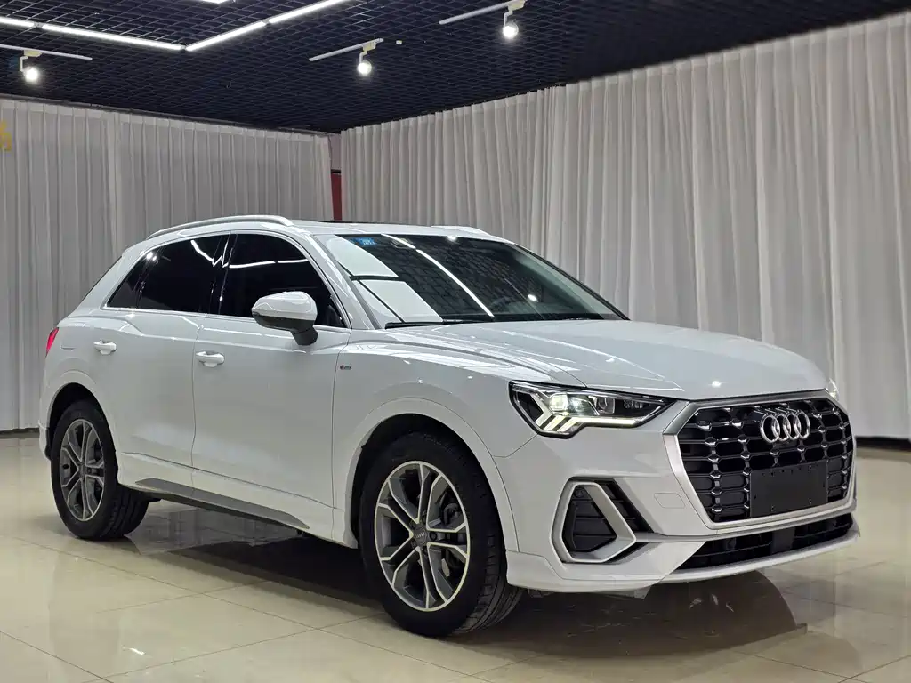 Audi Q3 2020 — фото 3