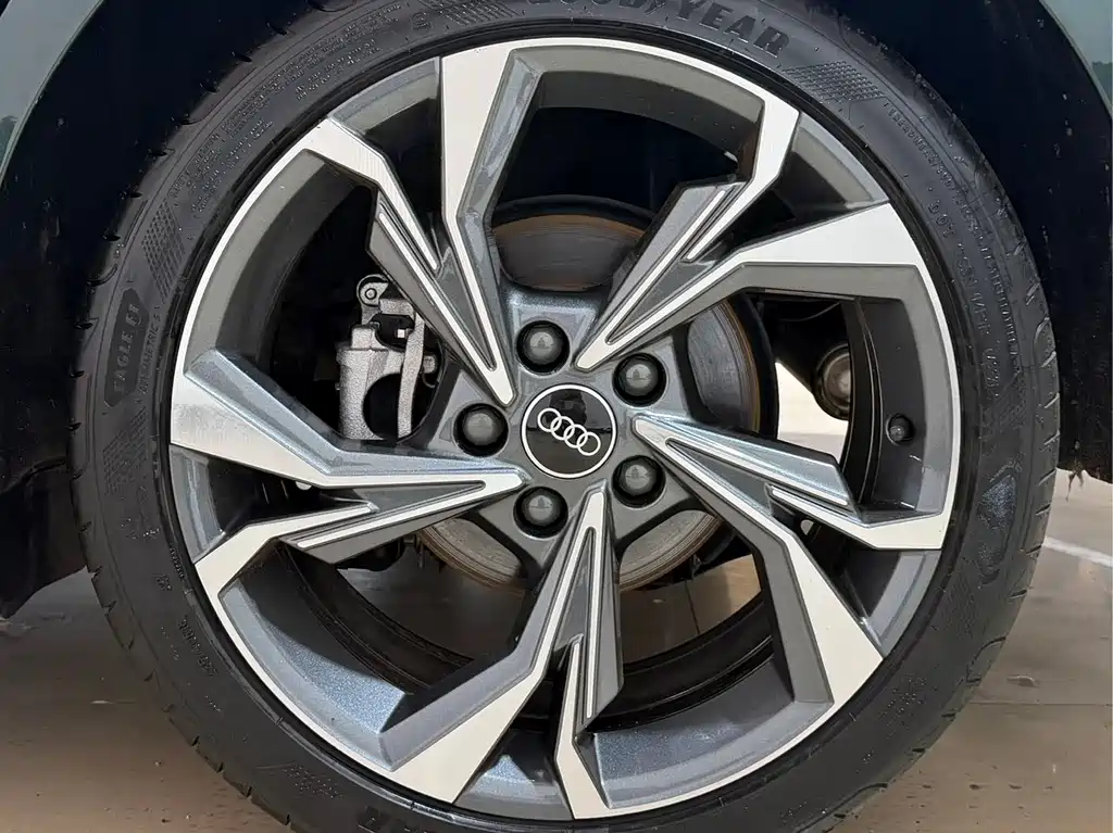 Audi A3 2023 — фото 28