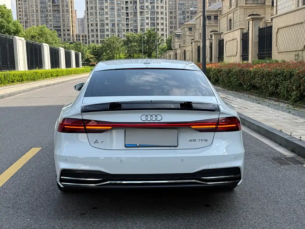 Audi A7 2024 — фото 4