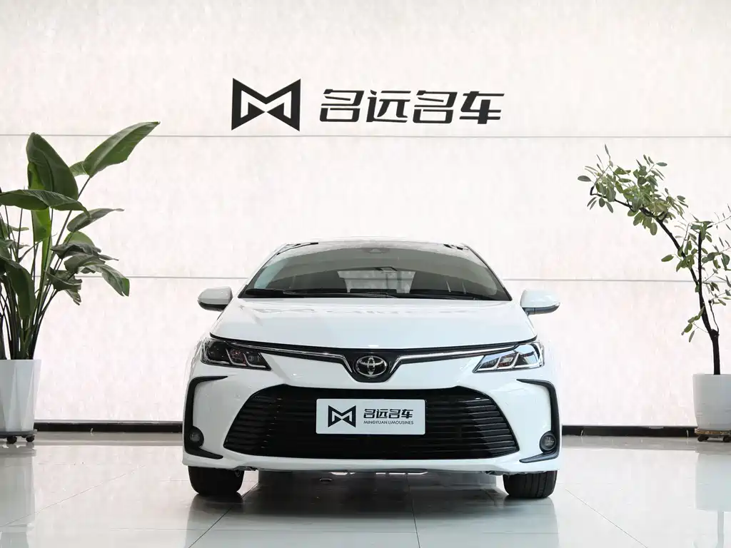 Toyota Corolla 2023 — фото 2