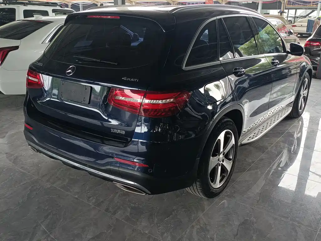 Mercedes-Benz GLC 2017 — фото 15