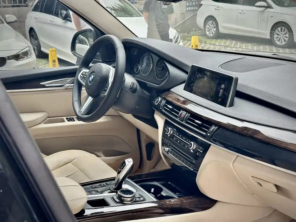 BMW X5 2015 — фото 12