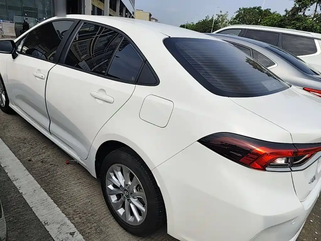 Toyota Corolla 2021 — фото 5