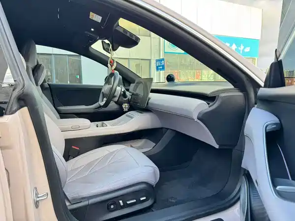 NIO ET5T 2025