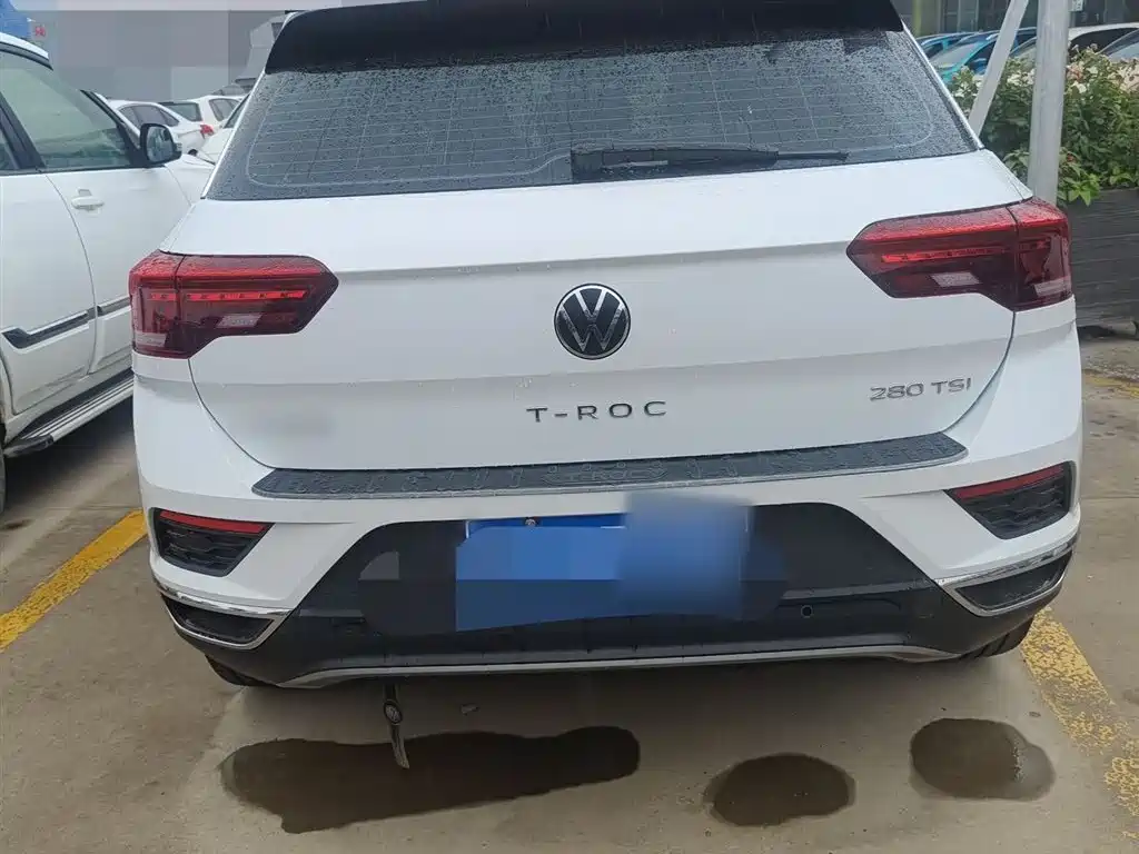 Volkswagen T-Roc 2023 — фото 10