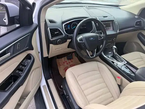 Ford Edge 2015