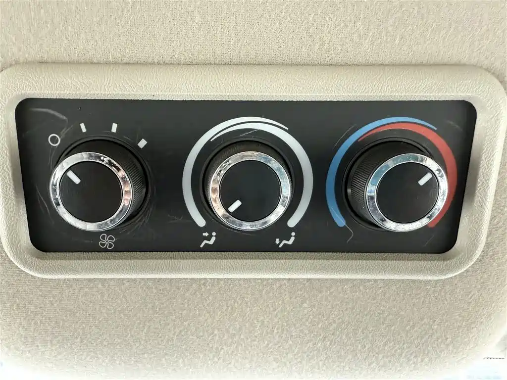 GMC Savana 2015 — фото 10