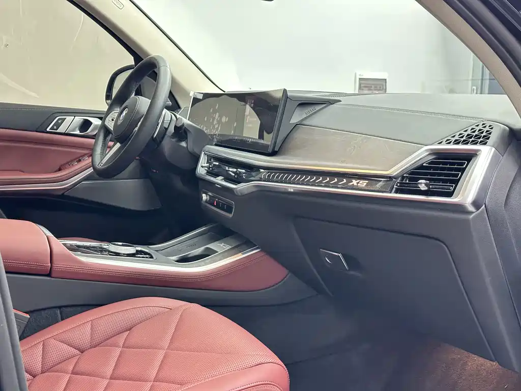 BMW X5 2025 — фото 18