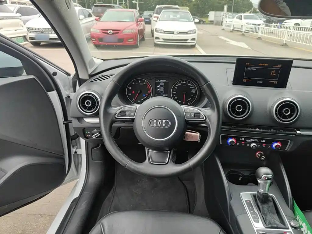Audi A3 2015 — фото 11