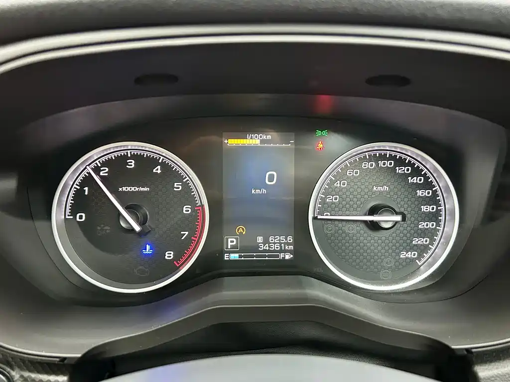 Subaru Forester 2023 — фото 15