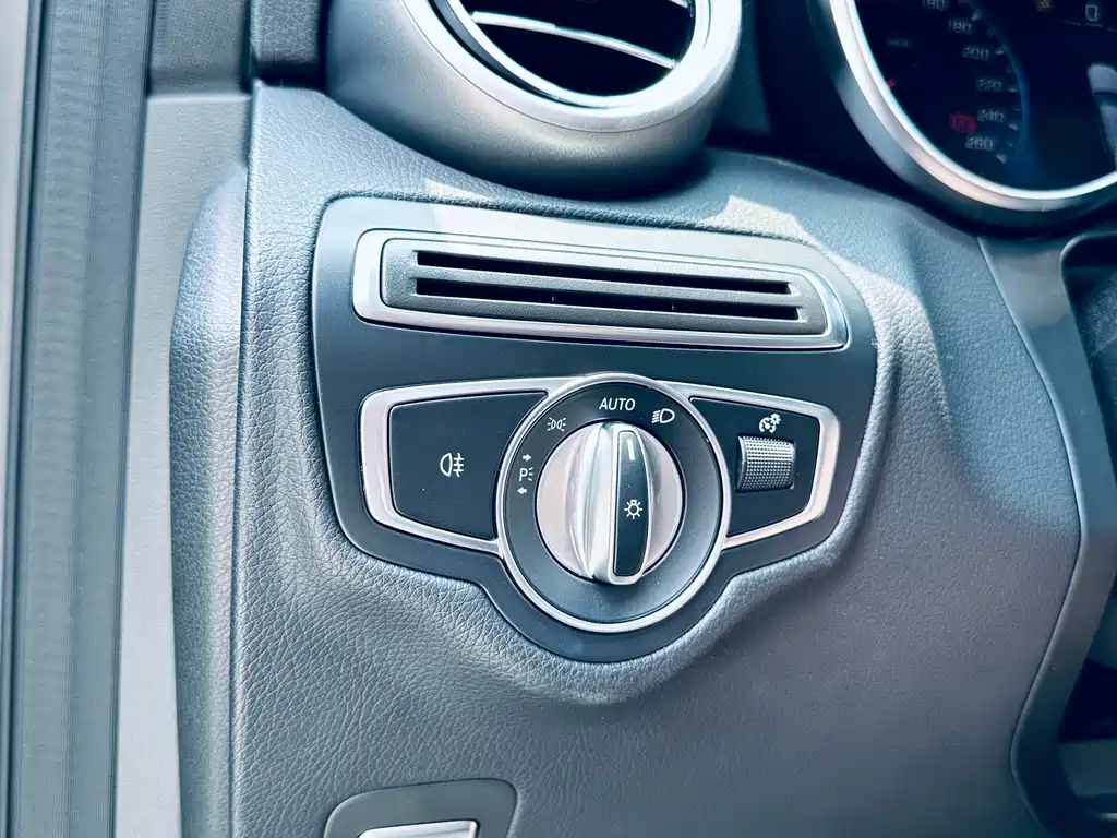Mercedes-Benz GLC 2021 — фото 25