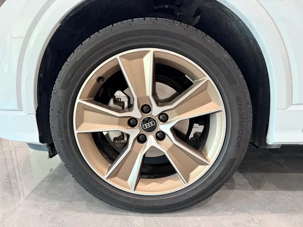 Audi Q2L 2022