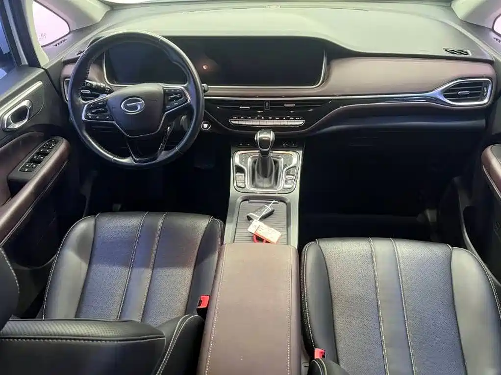 GAC Trumpchi M6 2022 — фото 15