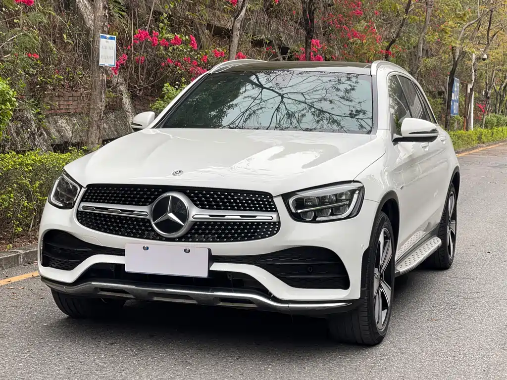 Mercedes-Benz GLC 2023