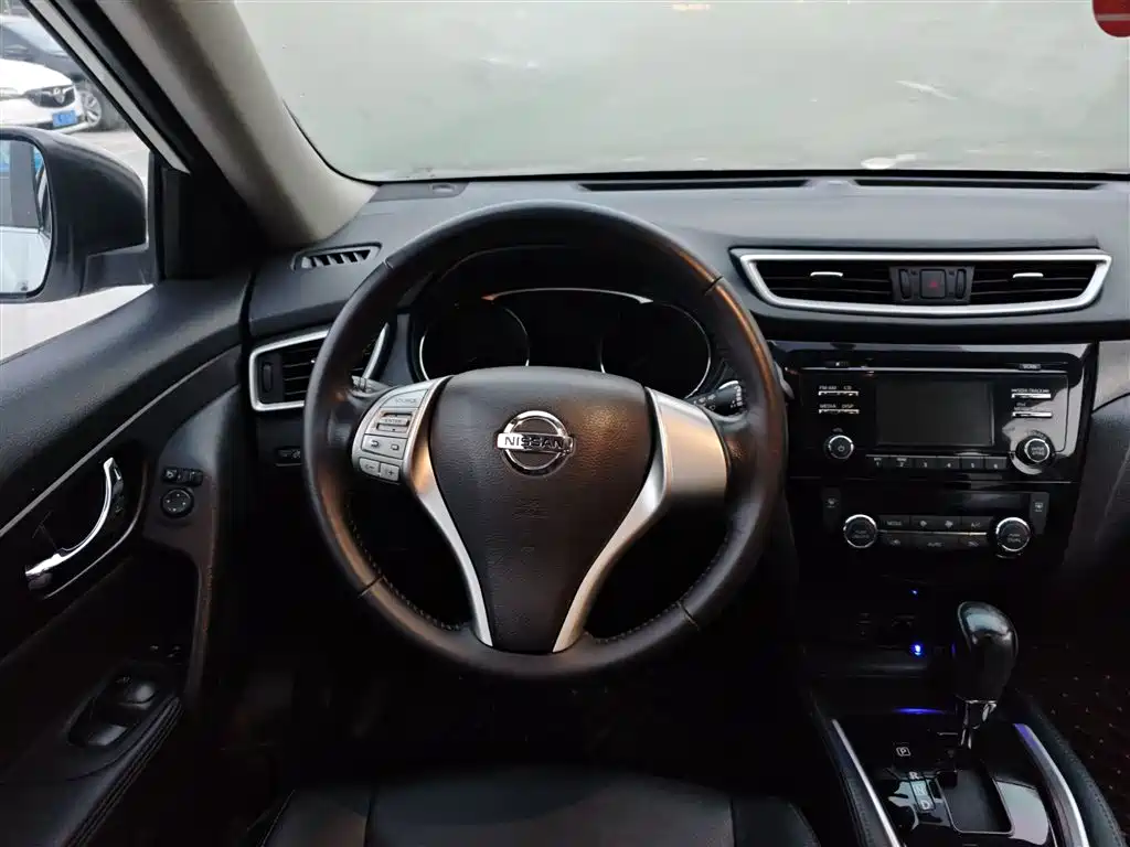 Nissan X-Trail 2016 — фото 11