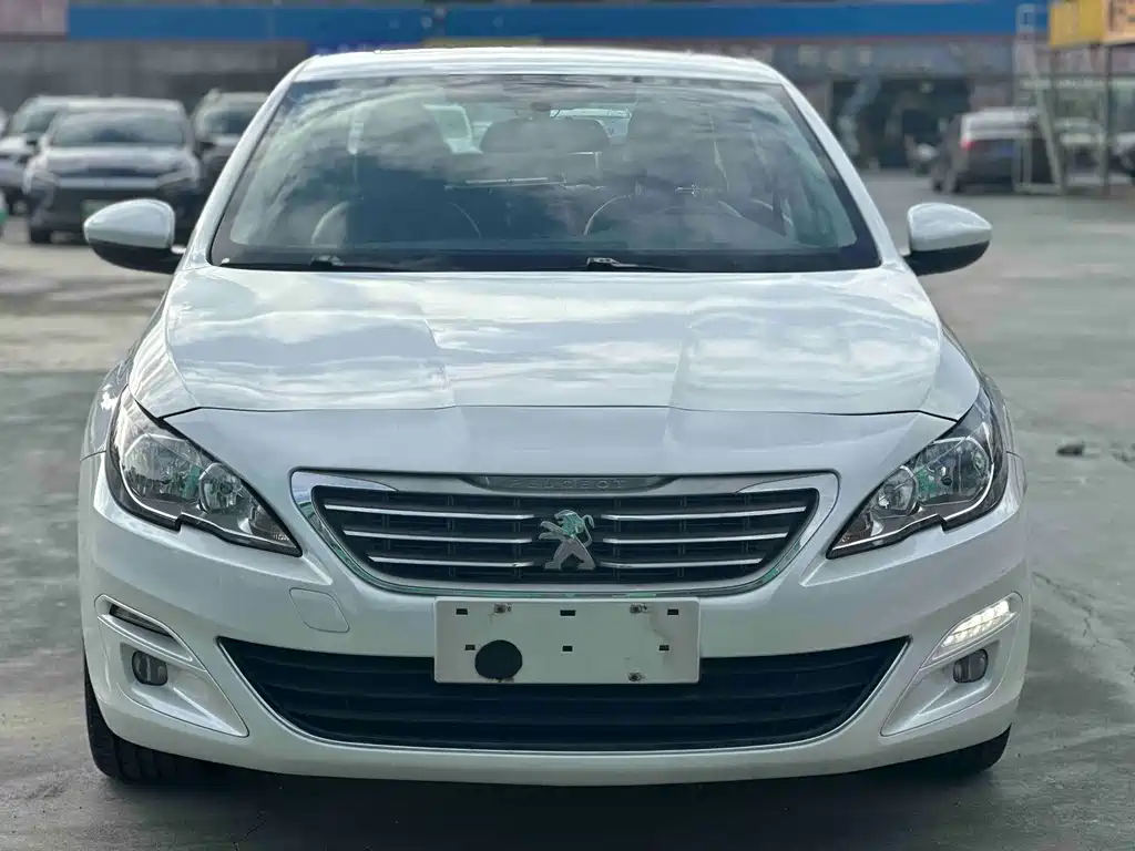 Peugeot 408 2017 — фото 14