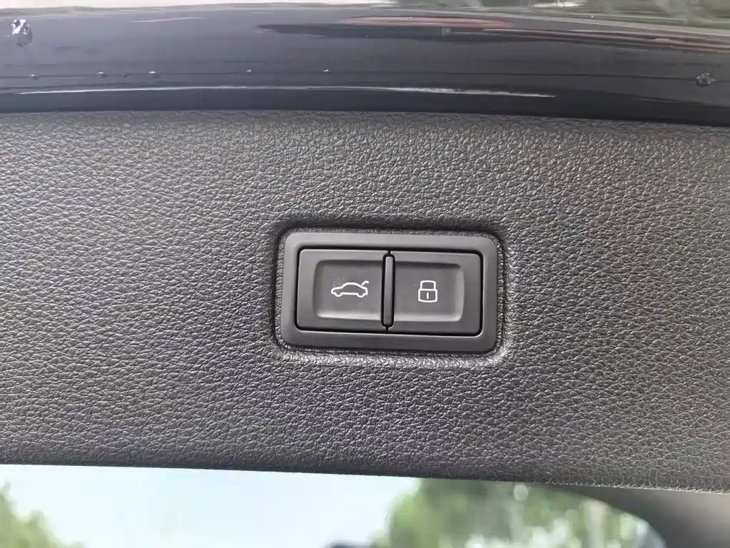 Audi Q7 2022 — фото 19