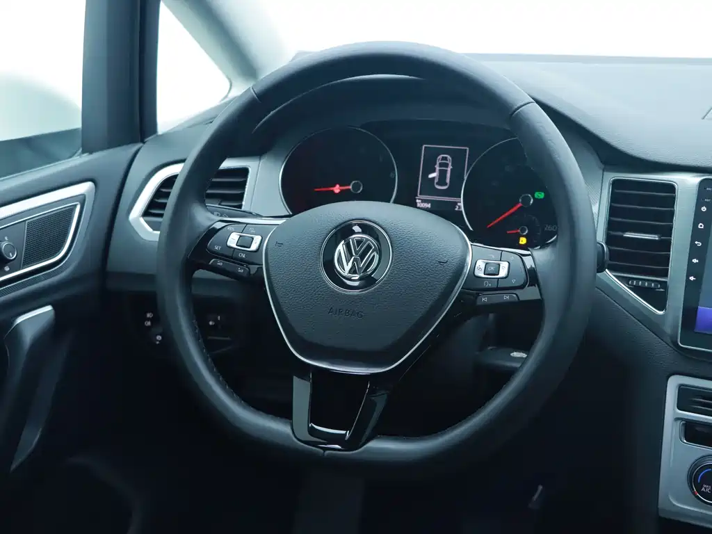 Volkswagen Golf Jialu 2016 — фото 16