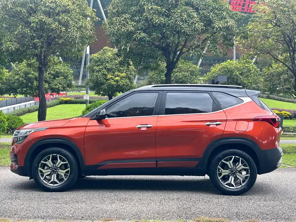 Kia KX3 2022 — фото 8