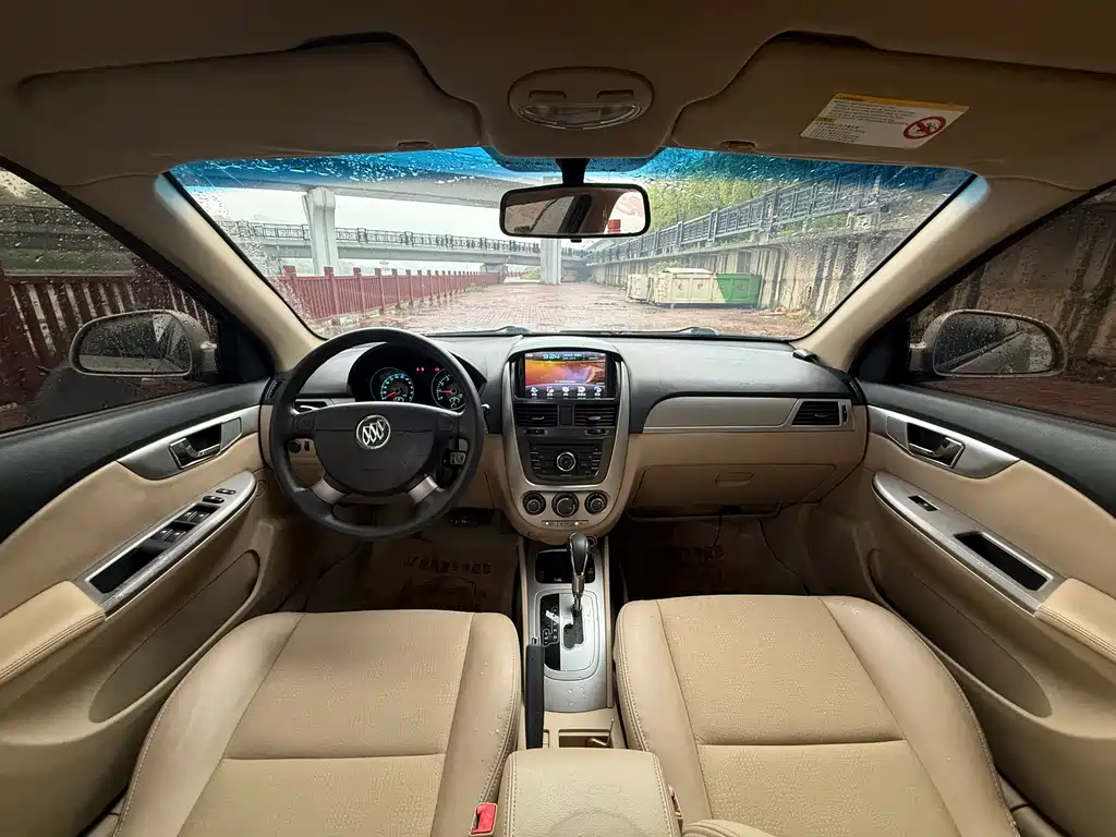Buick Excelle 2014 — фото 14