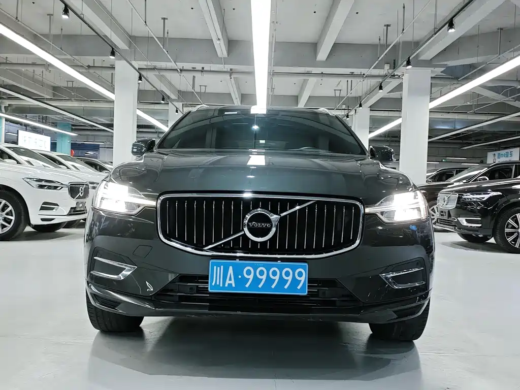 Volvo XC60 2021 — фото 2