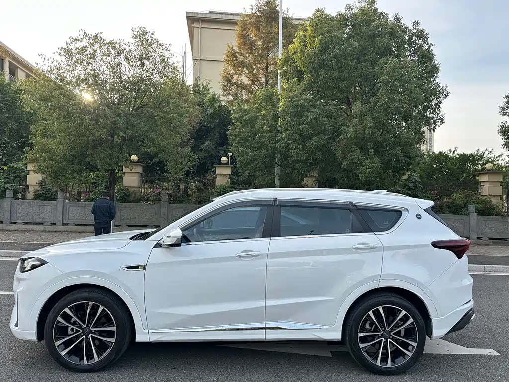 Jetour X70 PLUS 2023