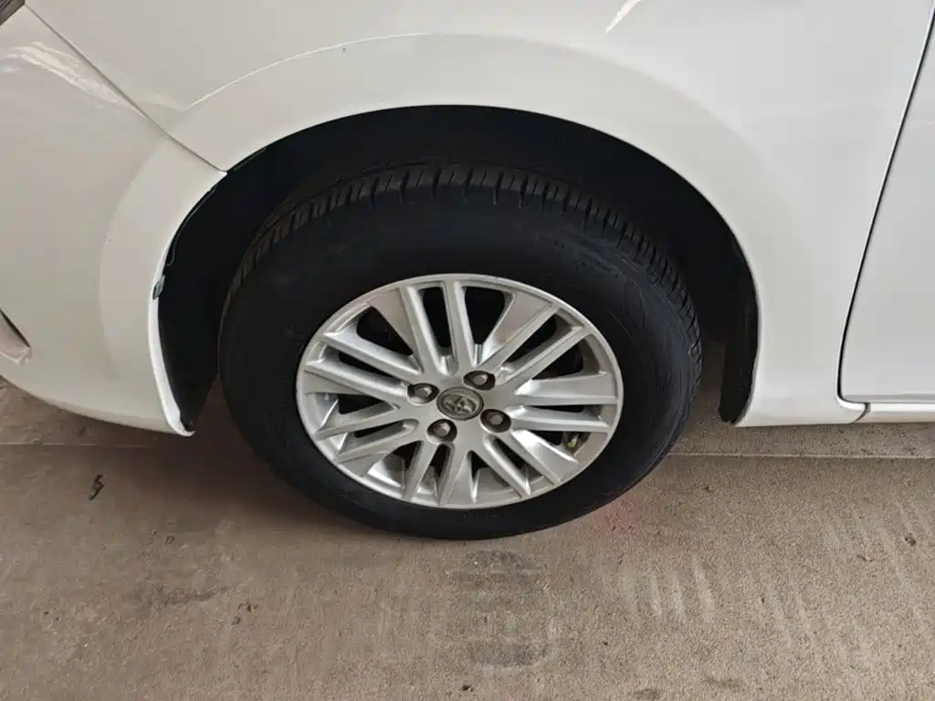 Toyota Vios 2015 — фото 23