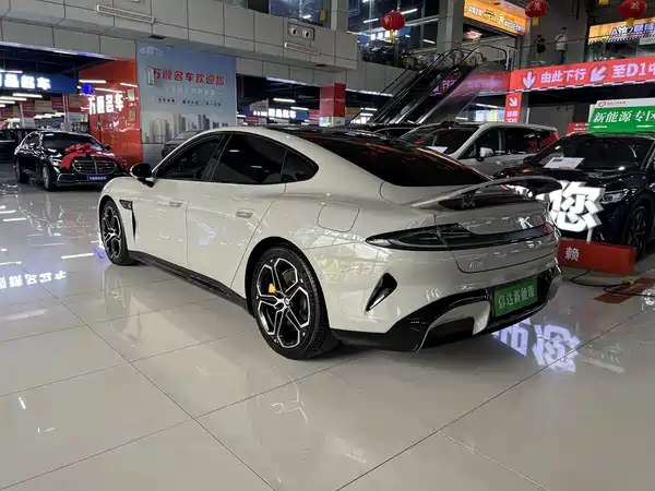 Xiaomi SU7 2025
