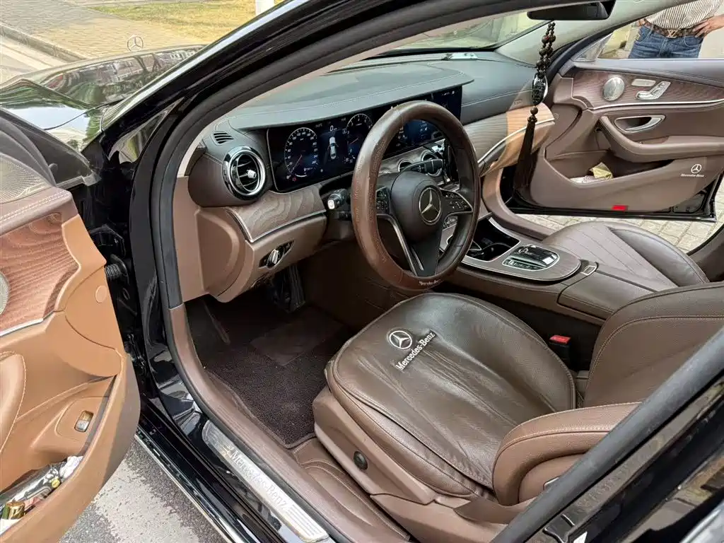 Mercedes-Benz E-Class 2022 — фото 5