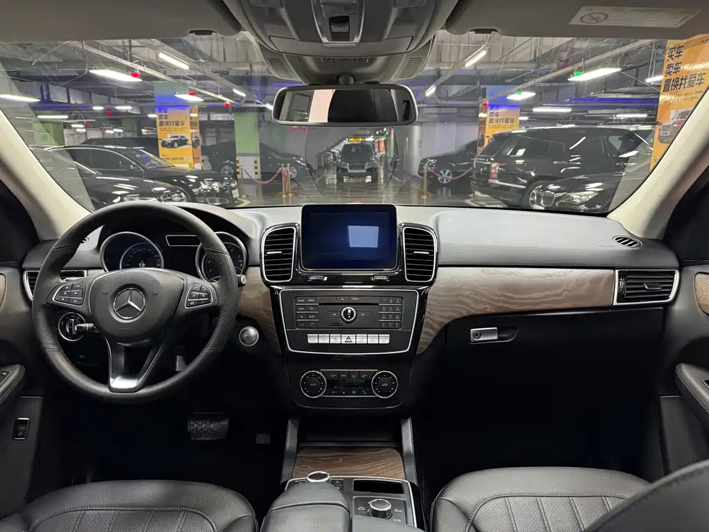 Mercedes-Benz GLE 2017 — фото 17