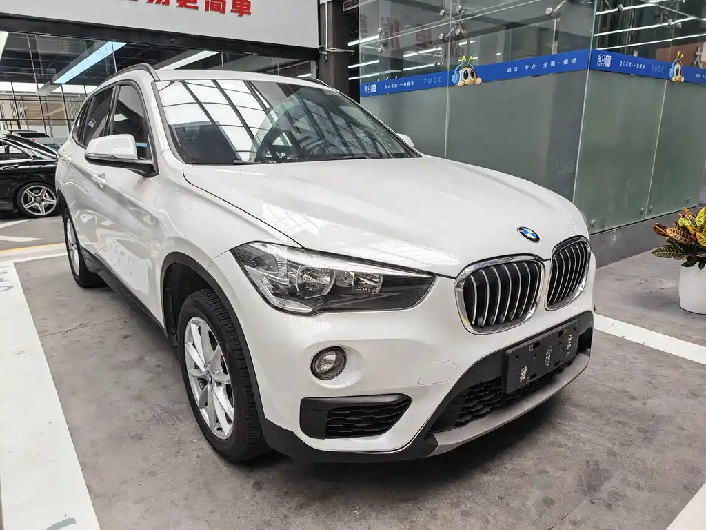 BMW X1 2019 — фото 3