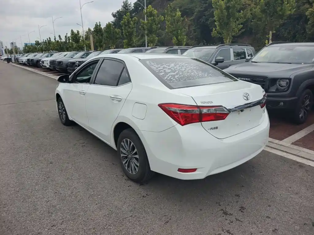 Toyota Corolla 2017 — фото 5