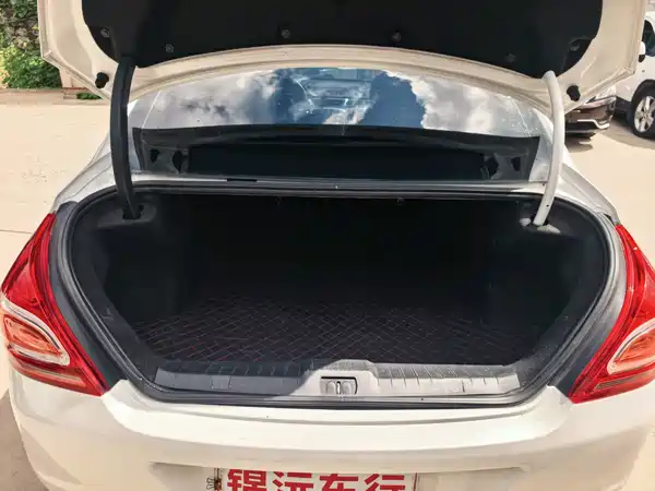 Peugeot 308 2014