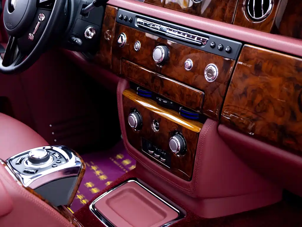 Rolls-Royce Phantom 2012 — фото 8