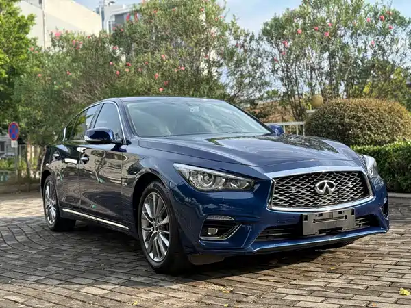 Infiniti Q50L 2020